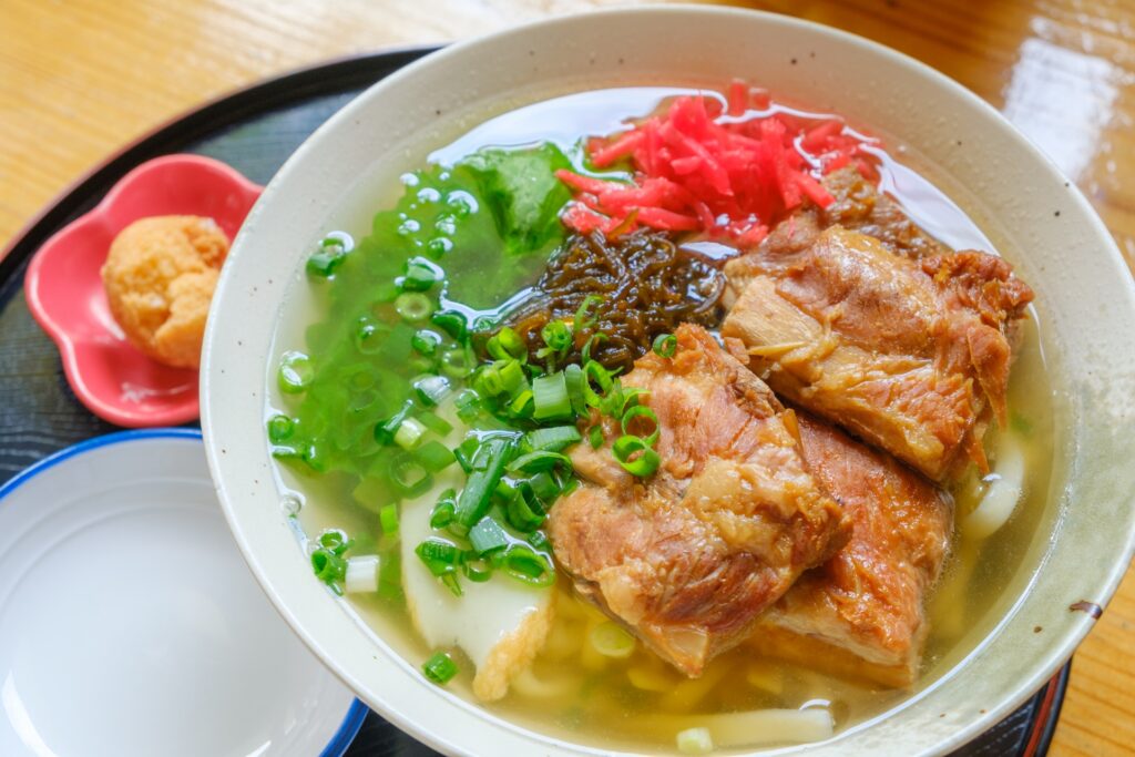 沖縄そば　やんばる　食事