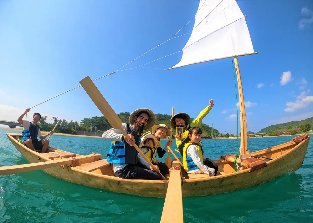 やんばる　サバニ　帆かけサバニ